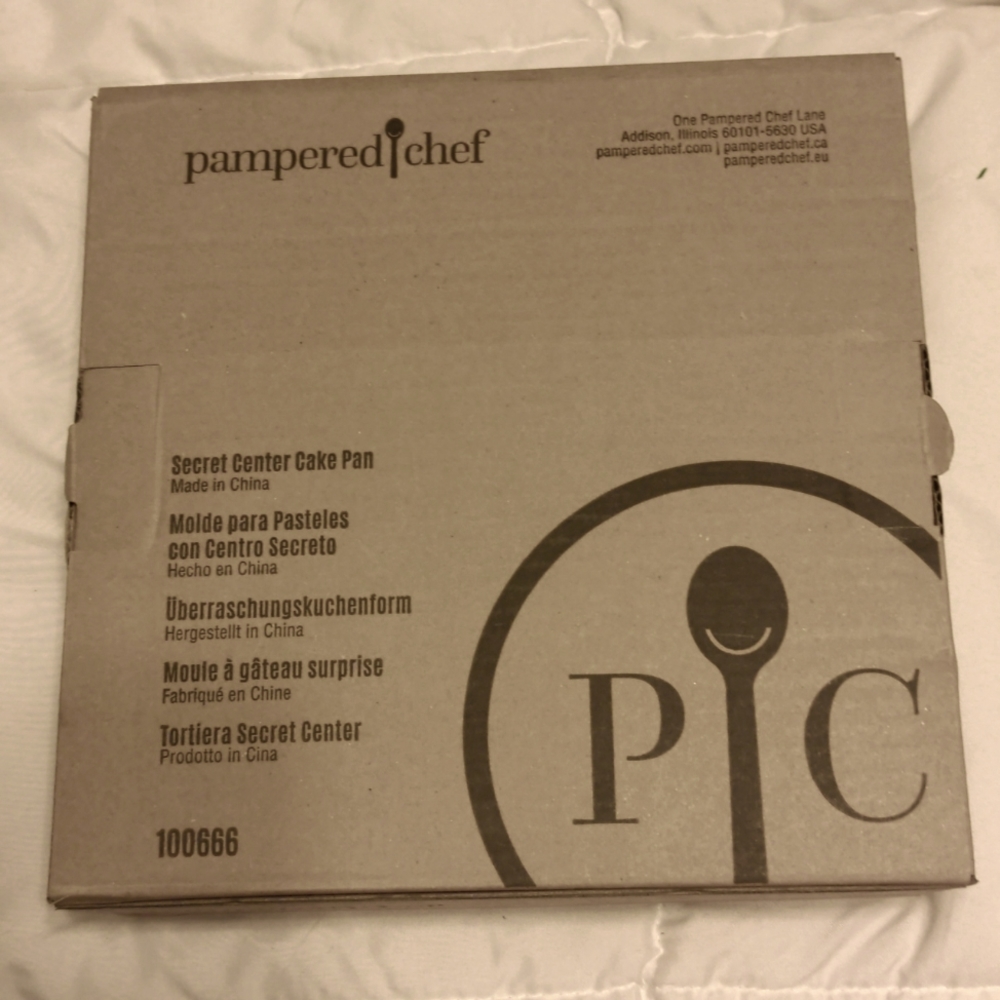 Secret center cake pan